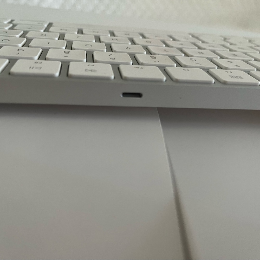 Apple Wireless Keyboard - Picture 8 of 11